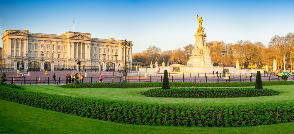 Buckingham Palace.jpg